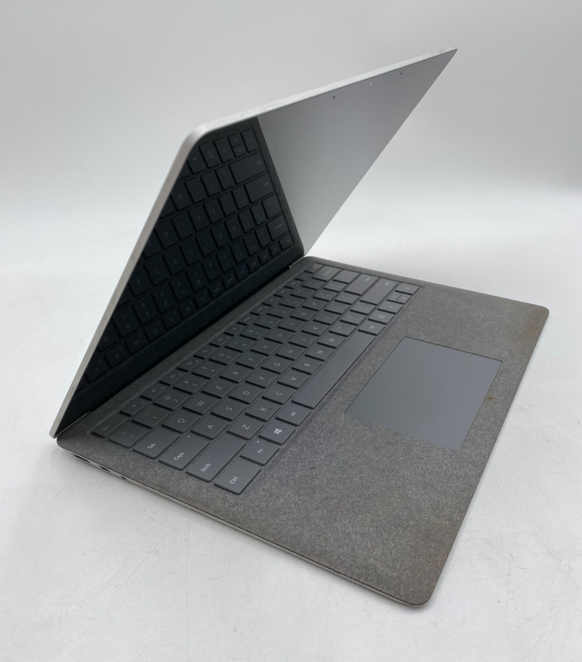 Microsoft Surface Laptop 1769 i5-7200U 2.6GHz 4GB DDR4 128GB SSD Silver Fair/S3