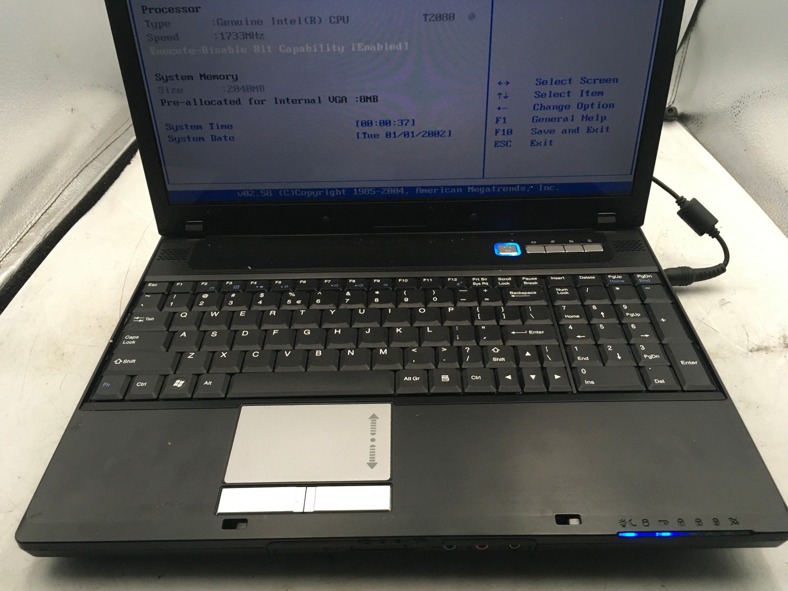 SPARTAN MS 10342B – BOOTS TO BIOS – INTEL PENTIUM T2000 – 2GB RAM – 15″-READ-BB