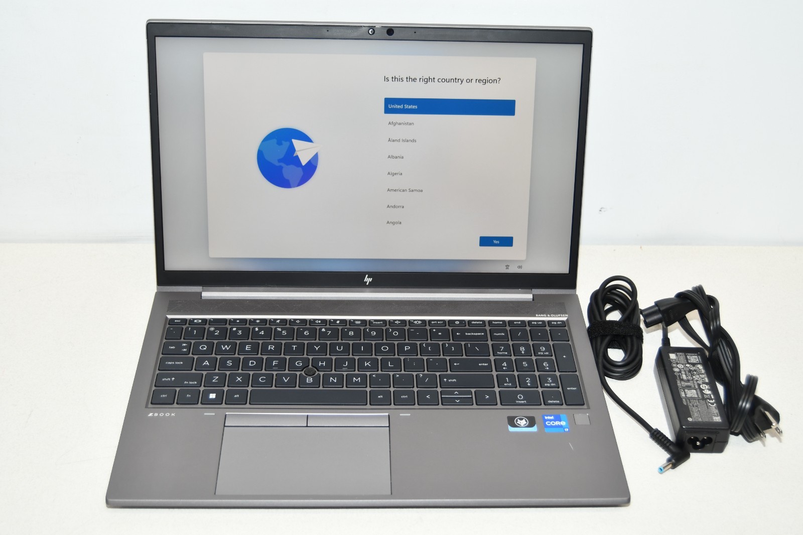 ^ HP ZBook Firefly 15 G8 Intel i7-1165G7 @ 2.8GHz 16GB Ram 512GB SSD Win 11