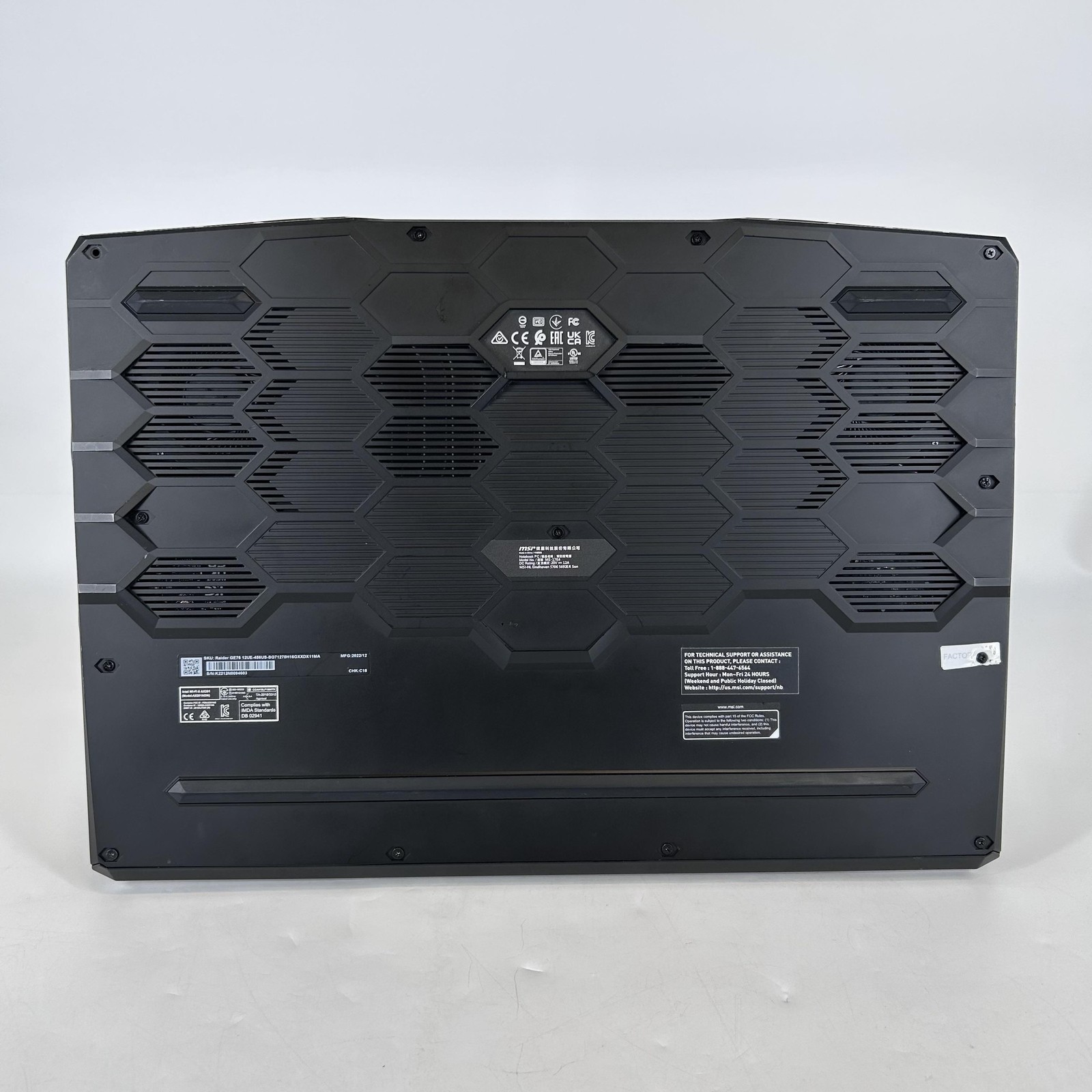 MSI Raider GE76 17.3 144Hz FHD 2.7 GHz i7-12700H 64GB 2TB SSD RTX 3060 Good