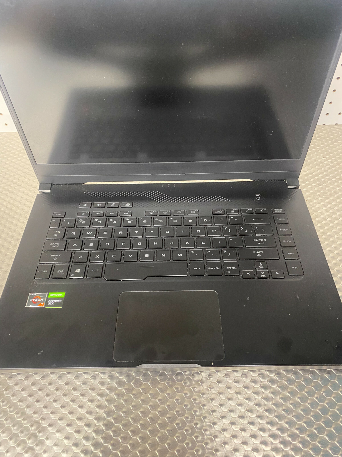 2019 ASUS Rog Gamer Laptop 15.6″ 512gb SSD 16gb AMD Ryzen 7 3750h GTX 1660 TI
