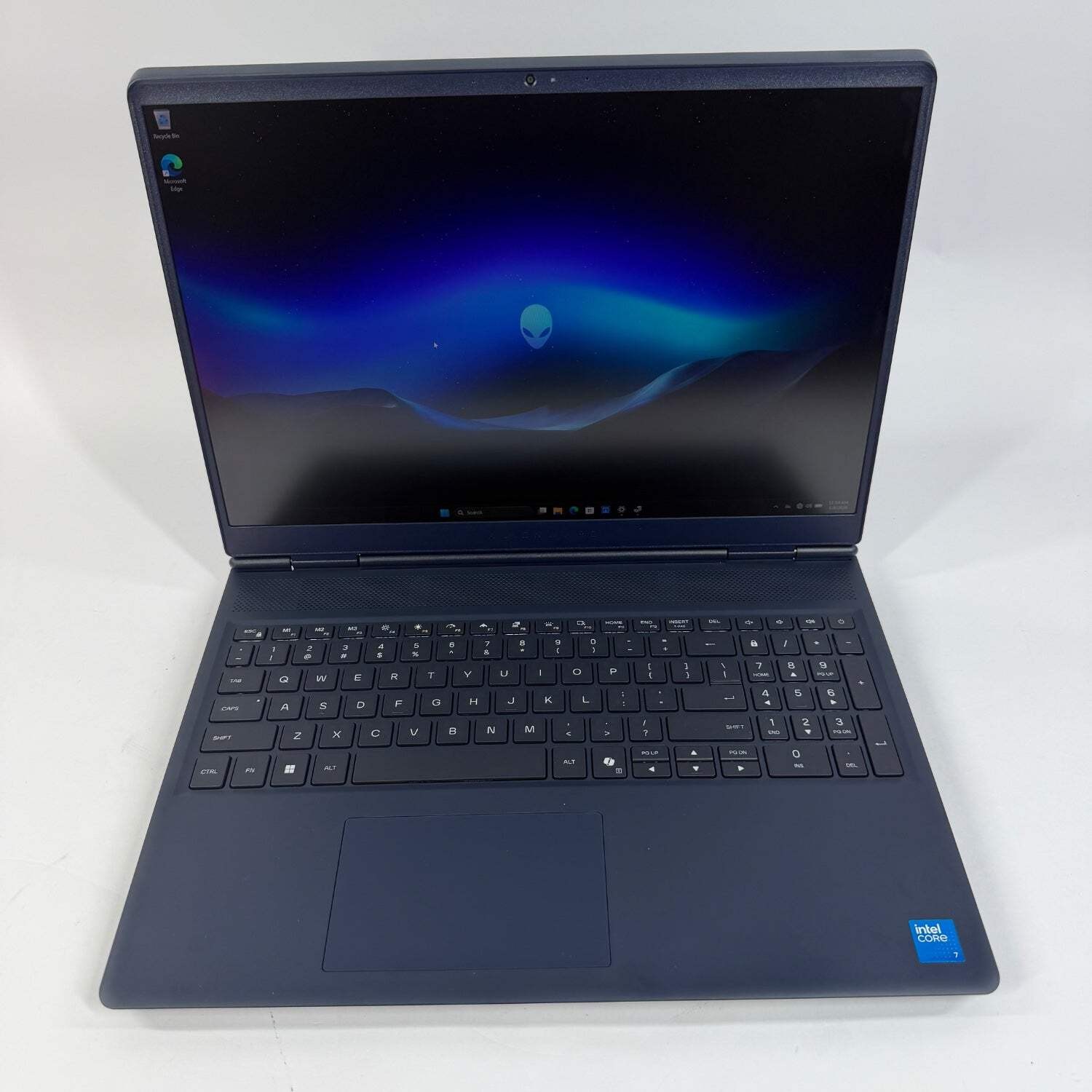Alienware 16 Aurora P139F 15.6″ Core 7 240H 16GB RAM 1TB SSD GeForce RTX 5050
