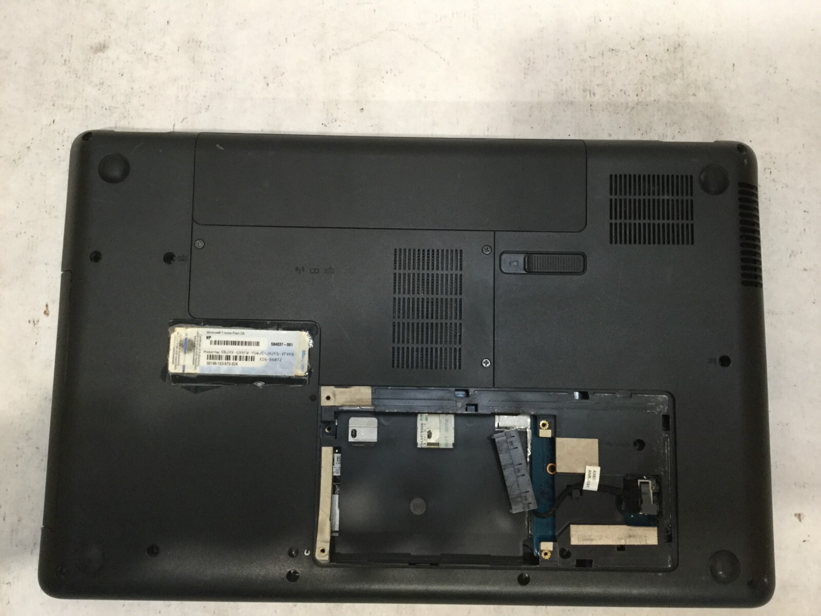HP Compaq Presario CQ60-615DX / Intel Celeron UNKNOWN SPECS /(MISSING PARTS) -MR