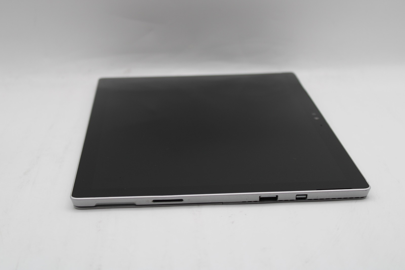 Microsoft Surface Pro 4 1724 _ i5-6300U _ 8GB / 256GB _ No OS *READ