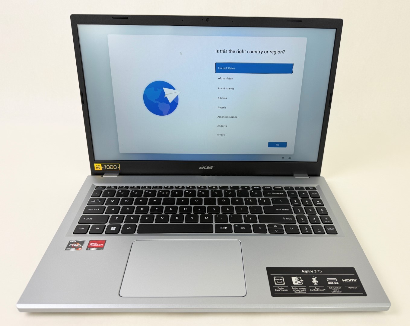 Acer Aspire 3 A315-24P-R7VH 15.6″ FHD Ryzen 3 7320U 8GB 128GB SSD W11H