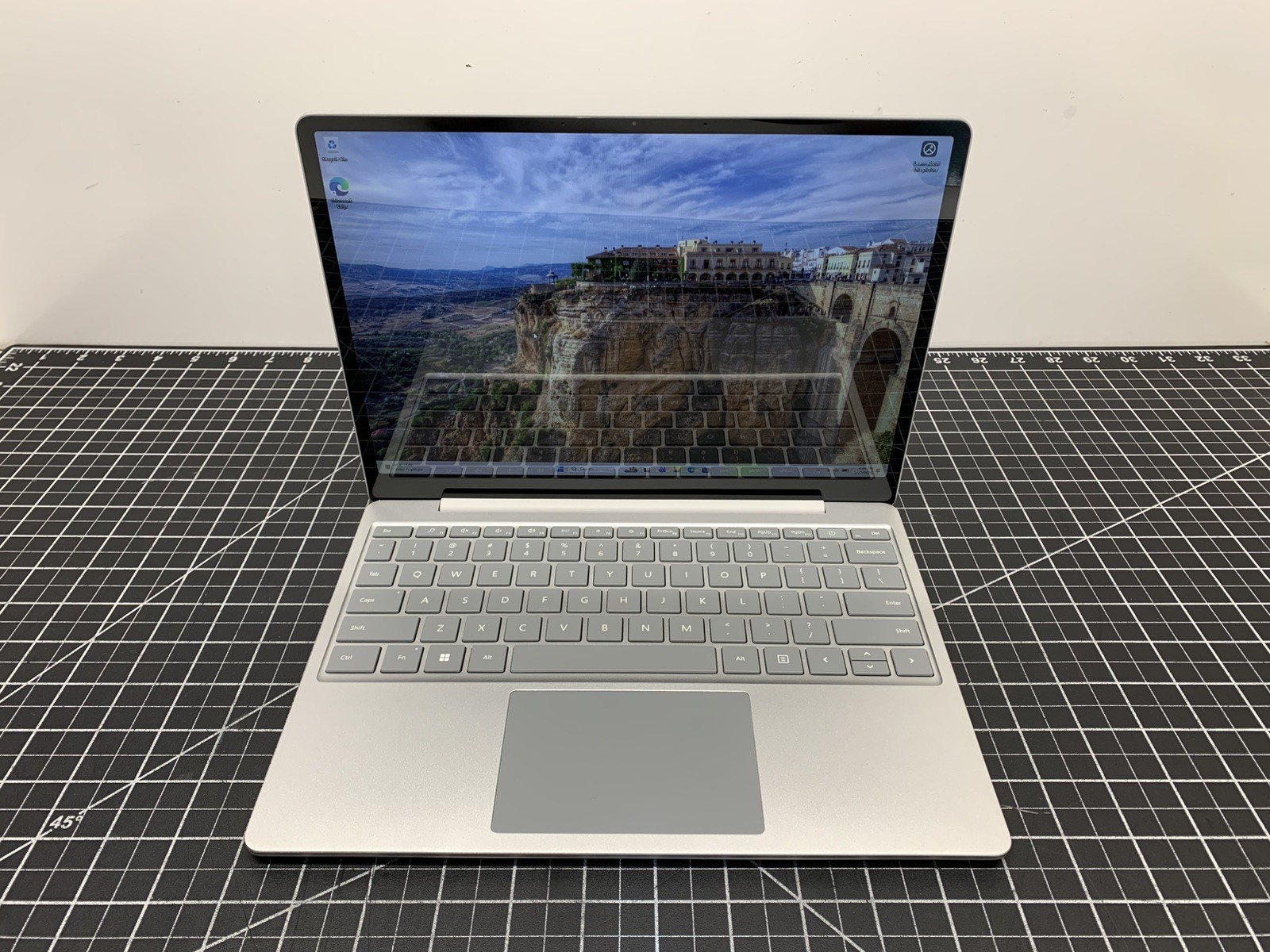 Microsoft Surface Go 2 2013 Core i5-1135G7 | 256GB SSD, 8GB RAM | #P262