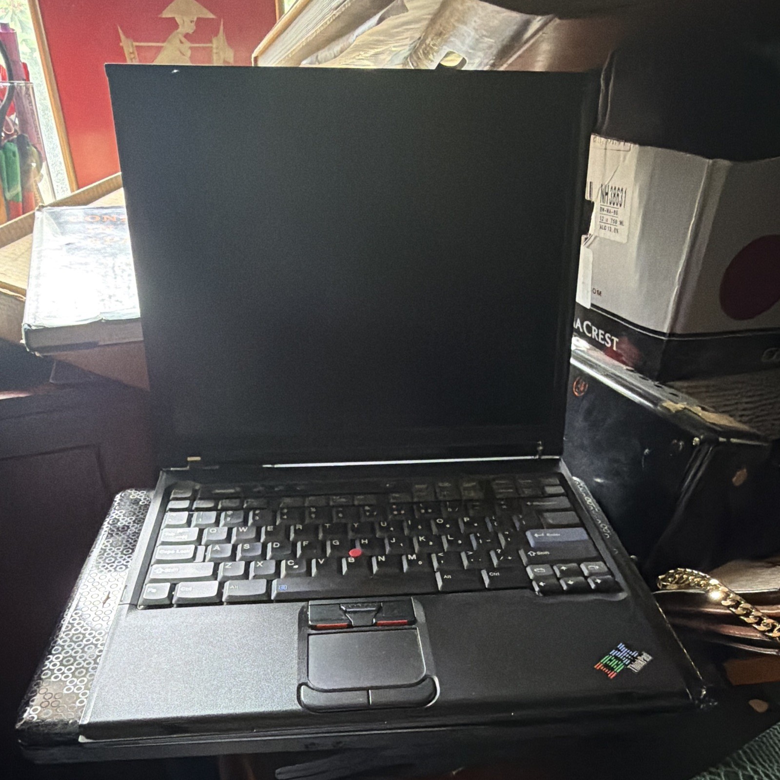 IBM ThinkPad 14in Pentium M 1.60GHz 512MB 40GB HDD Win XP Pro Black