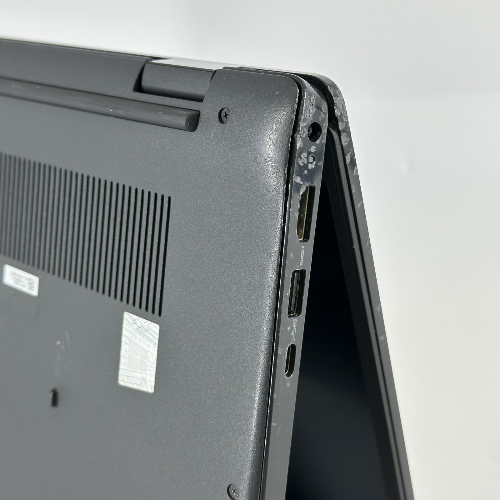 Dell Latitude 3420 14 Gray FHD i7-1165G7 2.80GHz 16GB 512GB SSD Fair