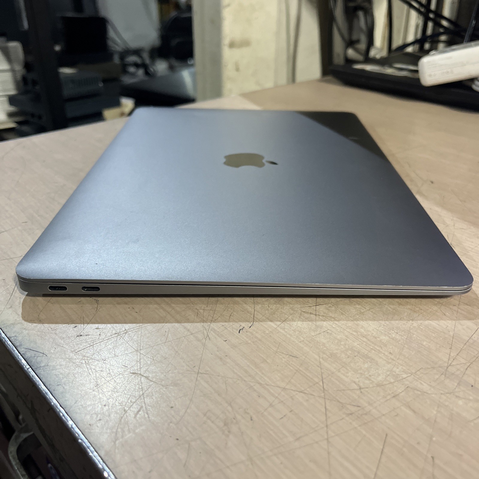 APPLE MACBOOK AIR “M1″ 8 CPU/7 GPU 13” 3.2GHZ 8GB RAM 128SSD