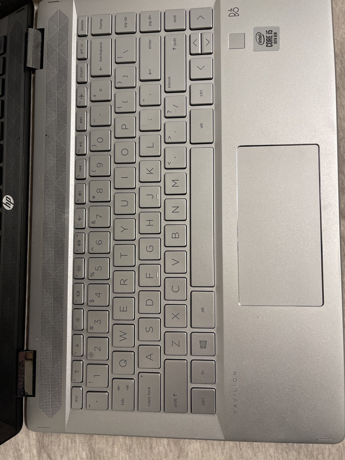 HP Pavilion x360 14t 14″ (265GB, Intel Core i5, 4.2 GHz, 16 GB) Laptop 2020