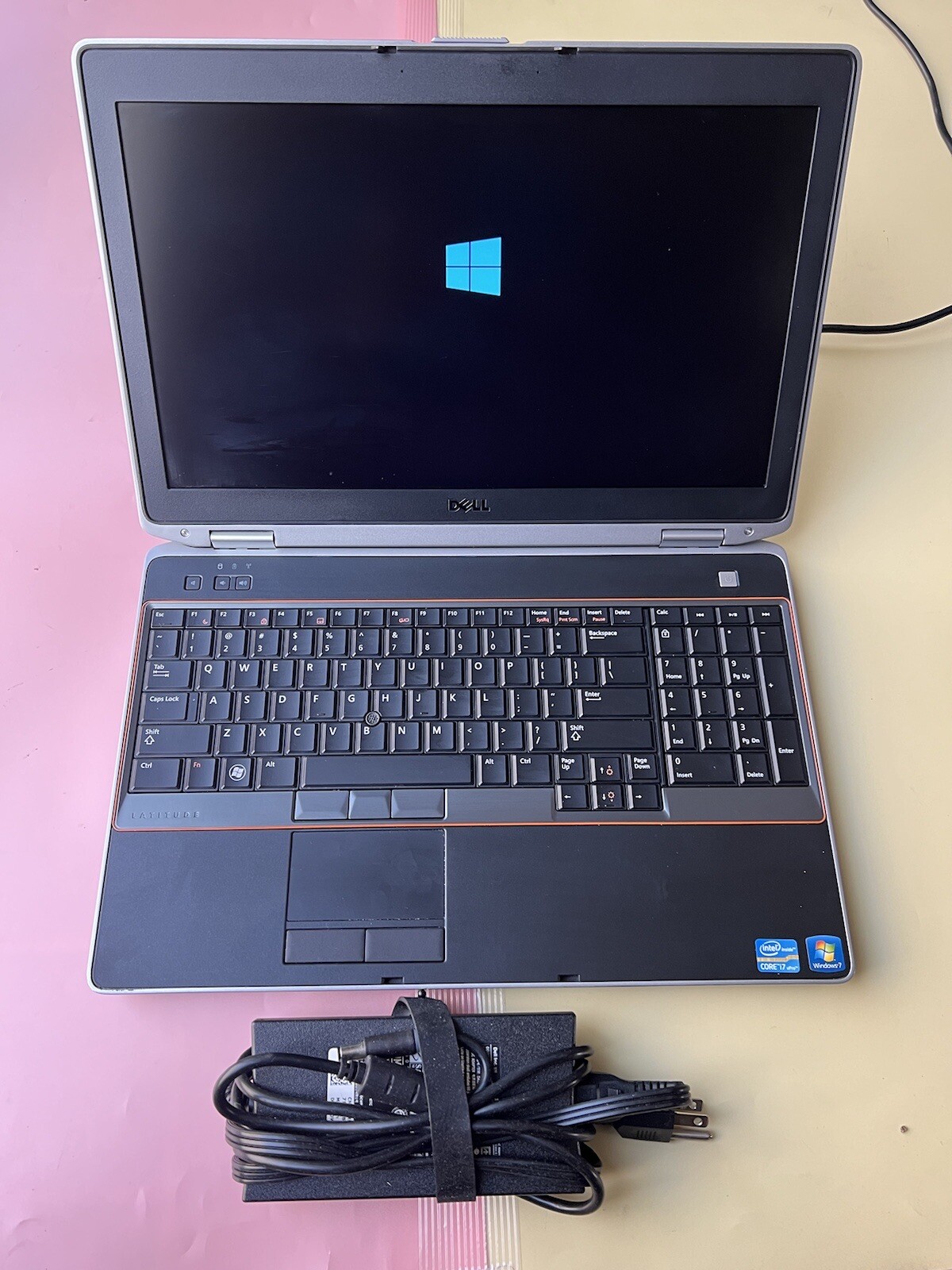 Dell Latitude E6520 Intel Core i7-2620M 2.70GHz 8GB RAM 500GB HDD HDMI 1920X1080