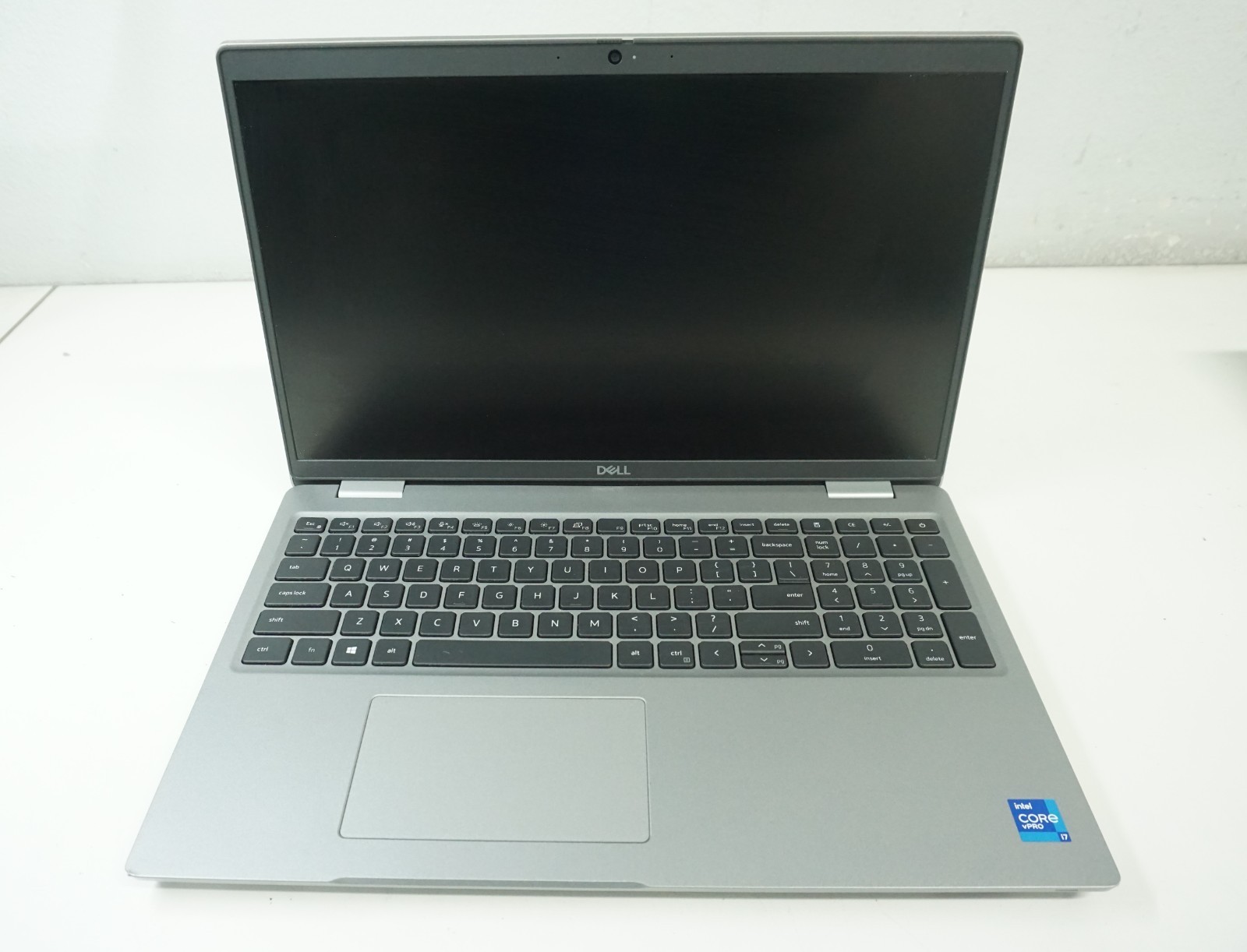 Dell Latitude 5521 15.6″ Intel i7-11850H @ 2.50GHz 32GB RAM NO OS/NO SDD