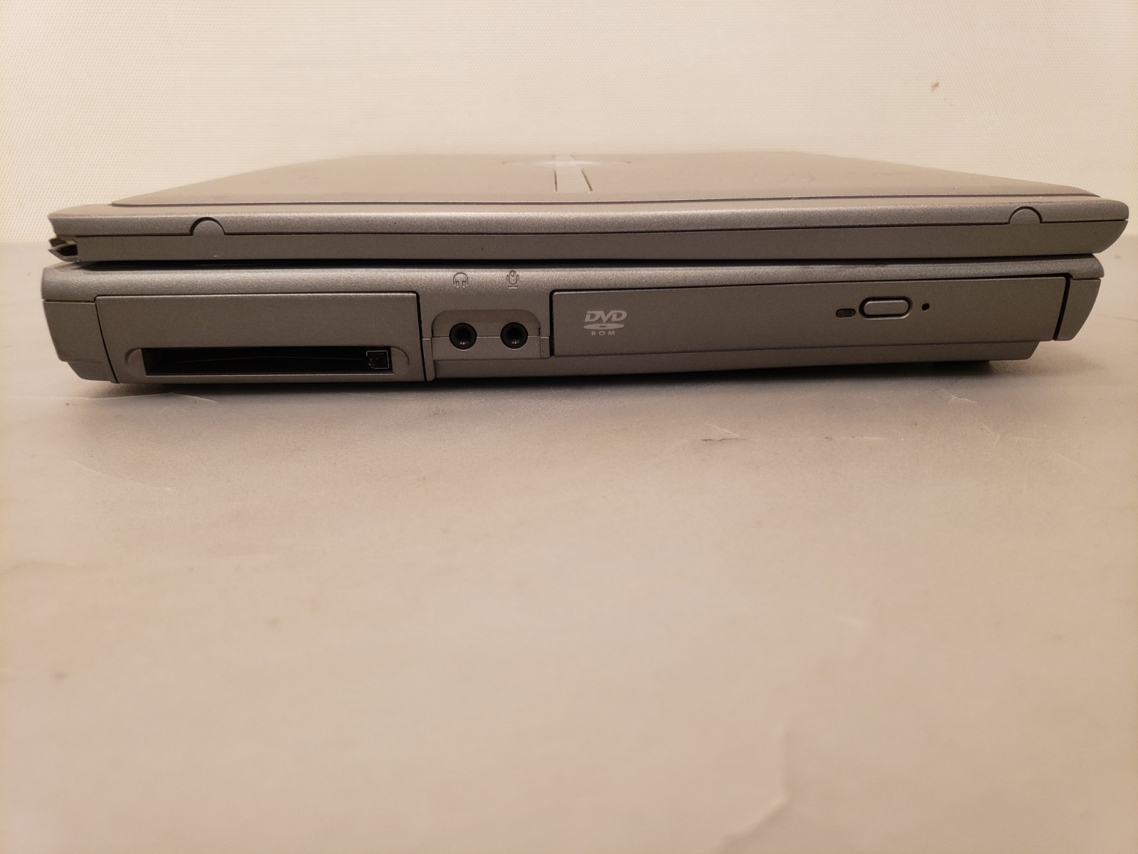 Vintage Dell Inspiron 1150 Celeron 2.6GHz 256MB 40GB Windows XP Laptop 14″