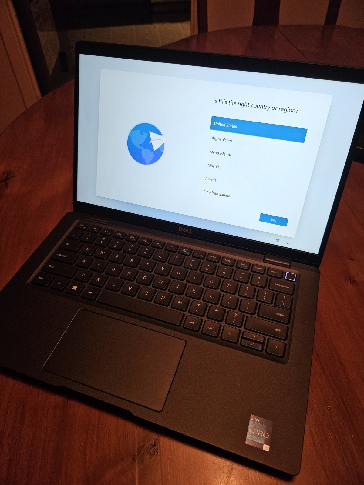 Dell Latitude 7430 14″ Laptop | Intel i5-1250P | 16GB RAM | 256GB SSD | Win 11