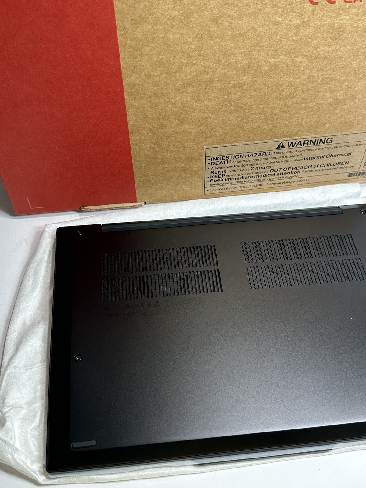 Lenovo ThinkPad X13 Gen 6 13.3″ Intel Ultra 5 16GB 512 GB Windows 11 Pro