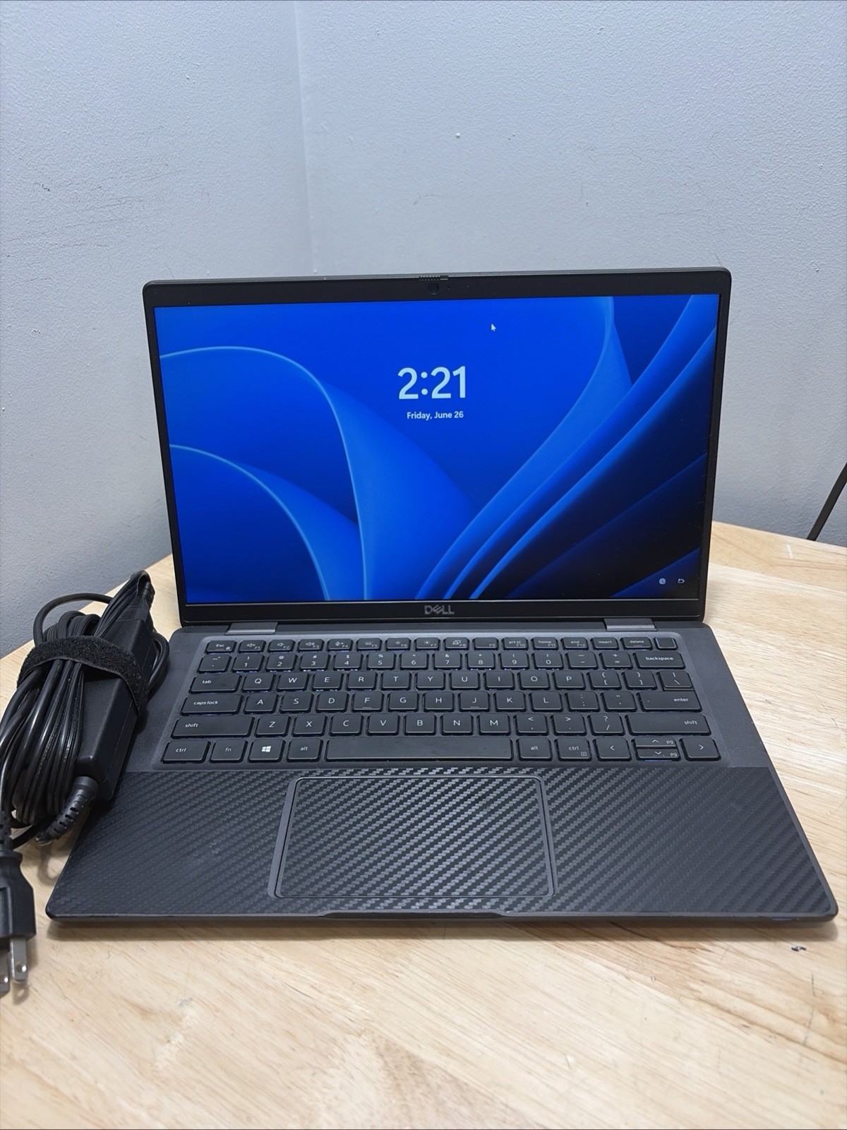 Dell Latitude 7420 14″ I7-1165G7 2.80GHZ 16GB 256GB SSD WCam W11 & Cord