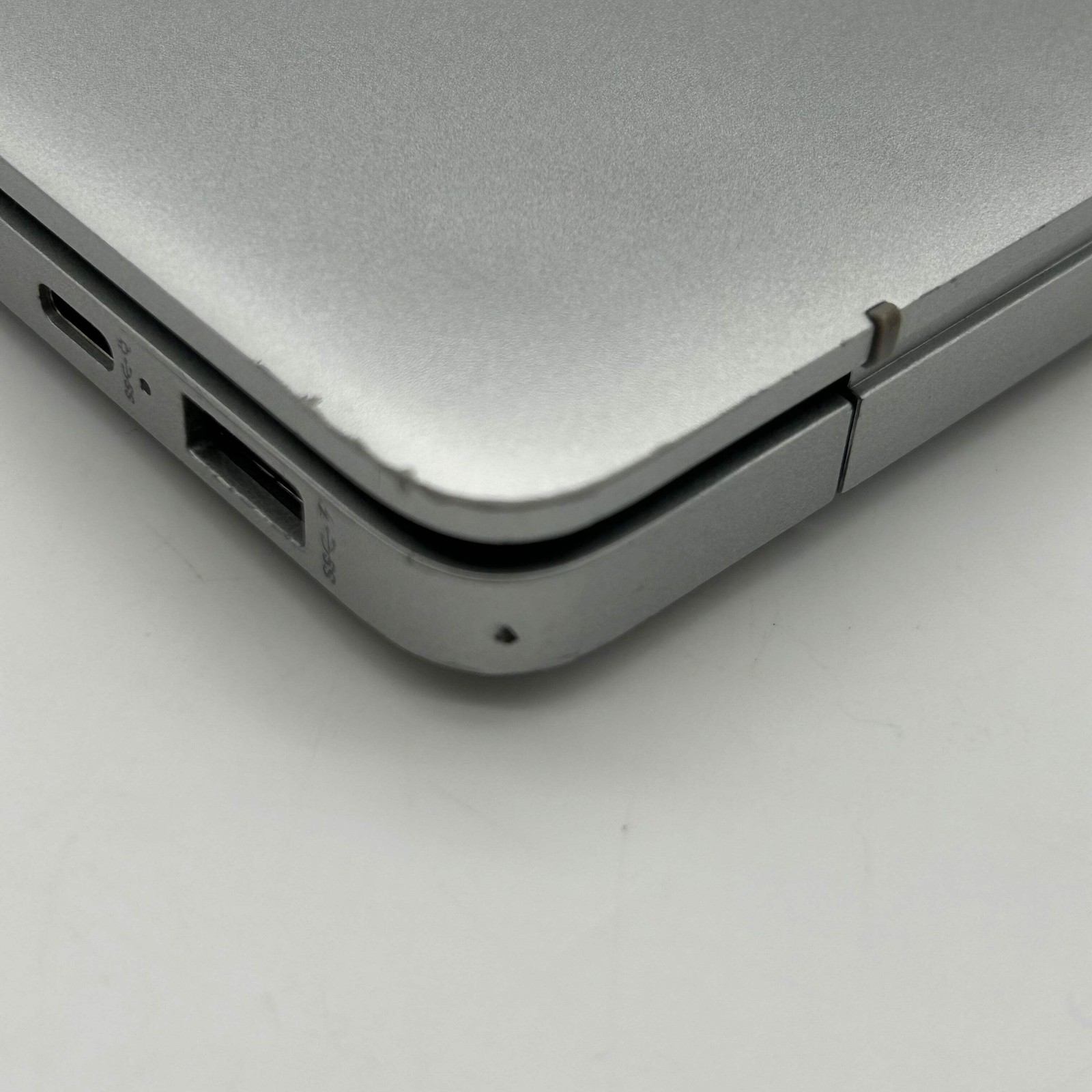 HP Chromebook 15a-nb0013dx – 15.6″ Intel N200 3.2 GHz, 8GB RAM, 64GB w/ Charger