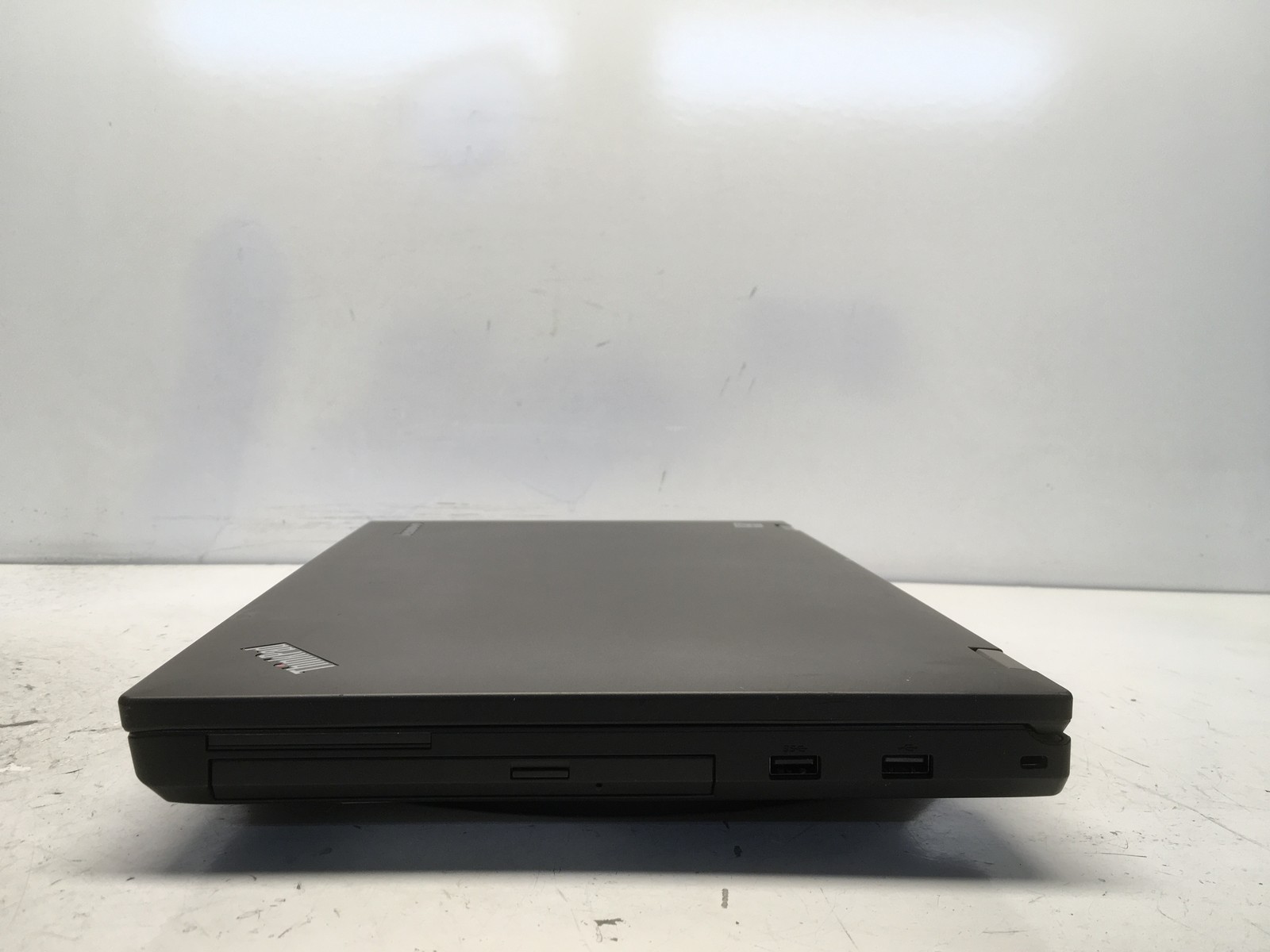 Lenovo ThinkPad T540P Intel i5-4300M 2.6GHz 2 GB NO HDD No Batt