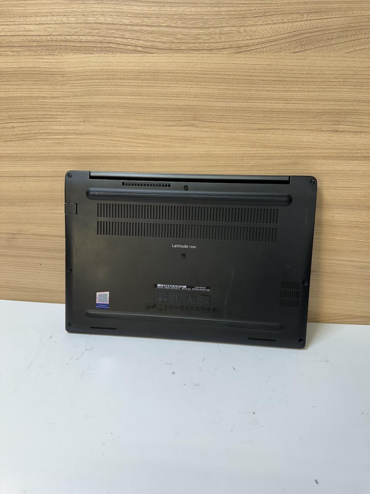DELL LATITUDE 7290 i7 8th Gen No RAM, NO HDD,No Battery No Power Supply