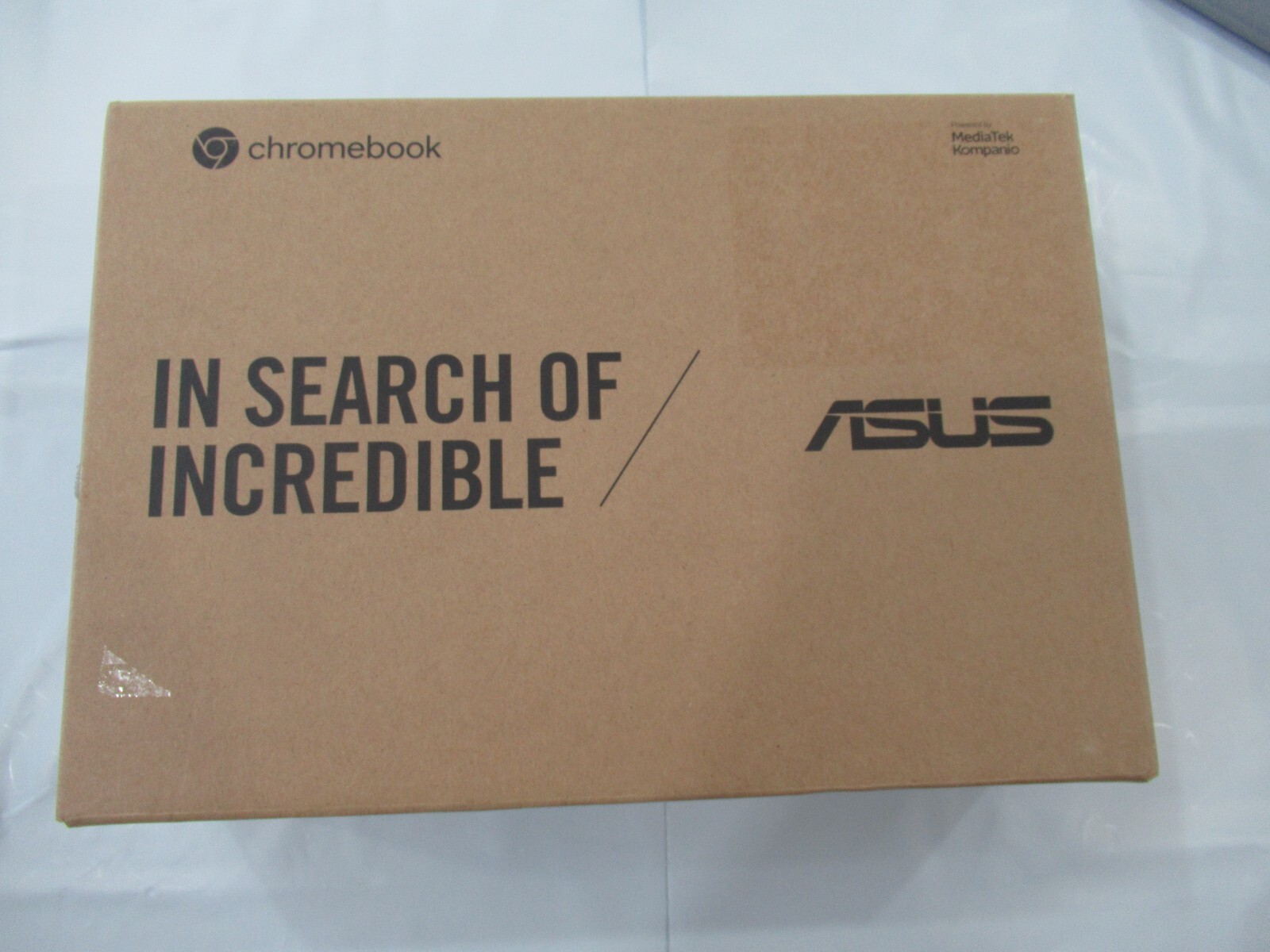 ASUS CM30 10.5″ Touchscreen Chromebook – Fog Silver/Aluminum 4GB RAM/128GB SSD/C