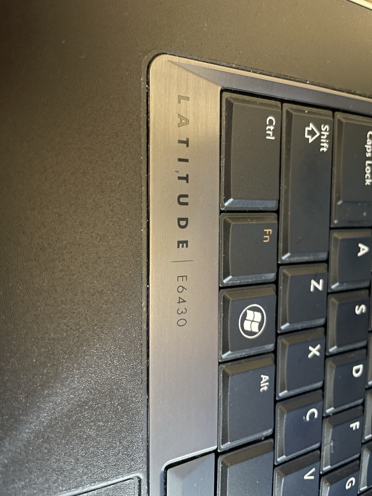 Dell Latitude E6430 Intel Core i5-3320M 8 RAM 180 GB HDD Windows 10 Pro