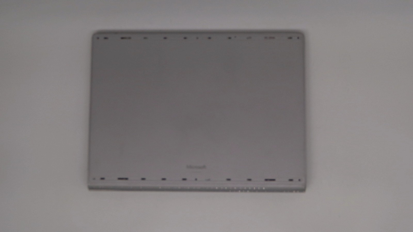 Microsoft Surface Book 13″ i7-6600u 16GB 512GB – Good