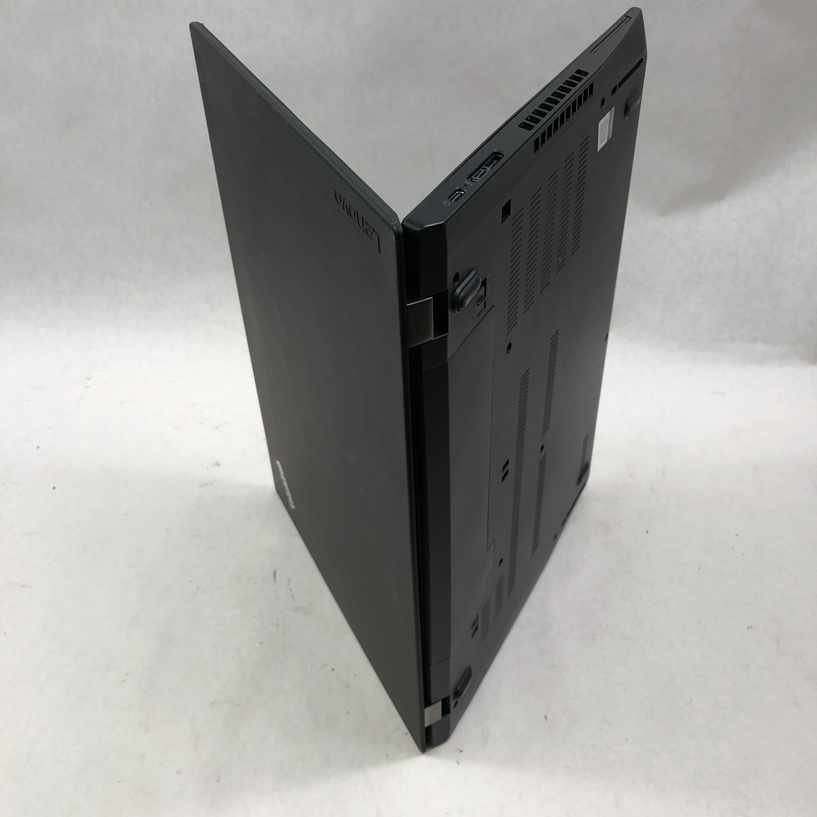 Lenovo ThinkPad T580 Intel i5-8350U 8GB RAM 256GB NVMe 15.6″ FHD Win 11 Pro
