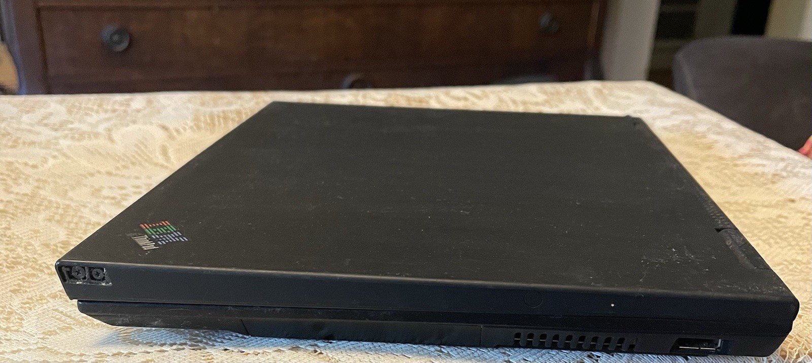 Vintage IBM Thinkpad X22, Pentium III 800 MHz, 640 MB RAM MAXED, 20GB HDD, Boots