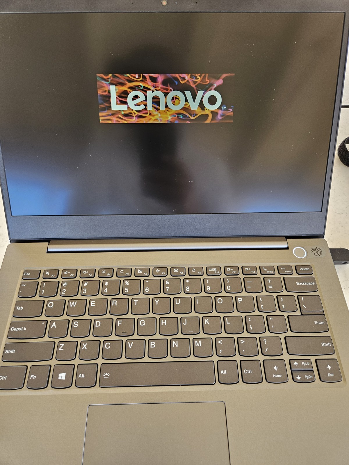 Laptop Lenovo ThinkBook 14 IML 14″ (256GB SSD, Intel Core i5 8GB)