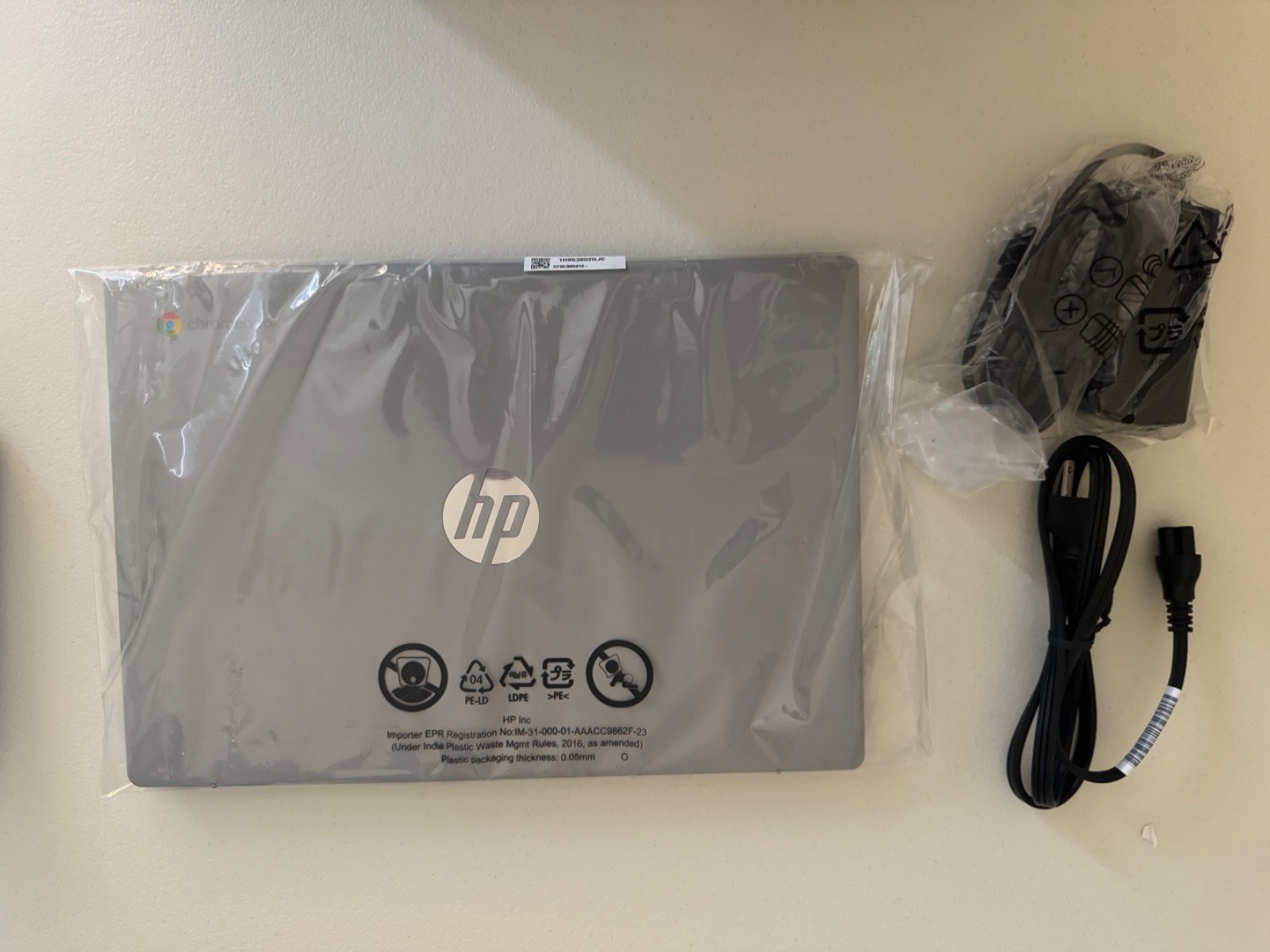 Hp Chromebook 14a-ne1013dx new with intel celeron n4500