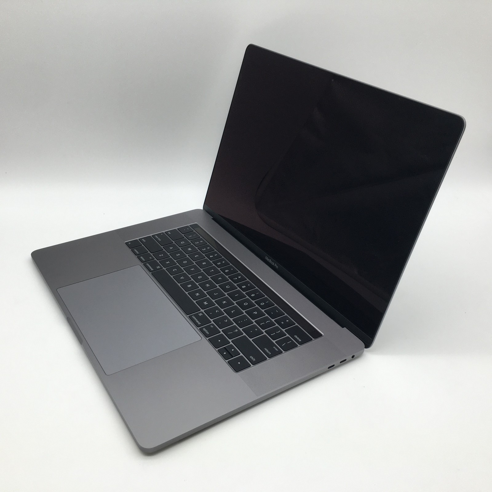 Renewed Apple MacBook Pro 15 A1707 Late 2016 i7 16GB 512GB macOS Ventura French