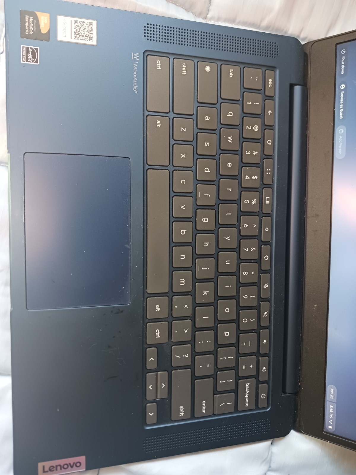 Lenovo Slim 3 Chromebook 14″ Laptop