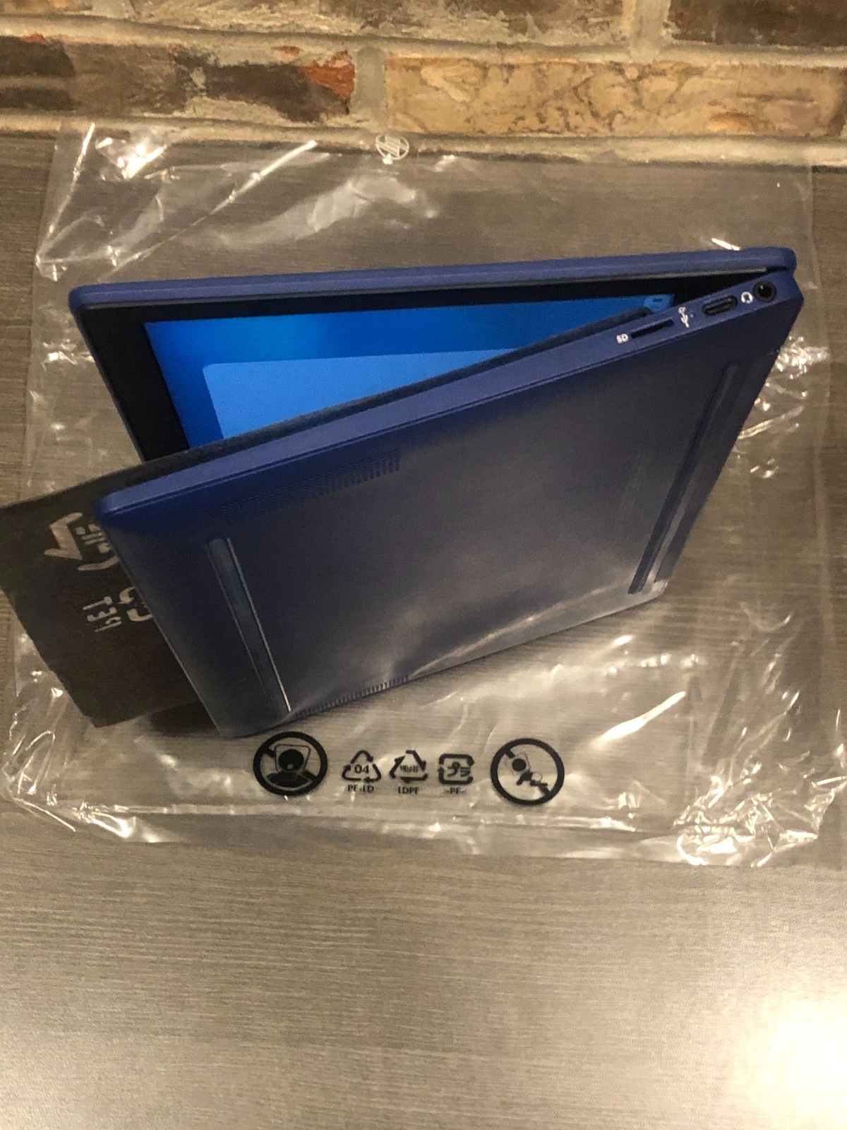 HP 60G03UA#ABA 11.6″ Laptop MediaTek MT8183 2.0 GHz 64 GB HDD LED HD ChromeOS