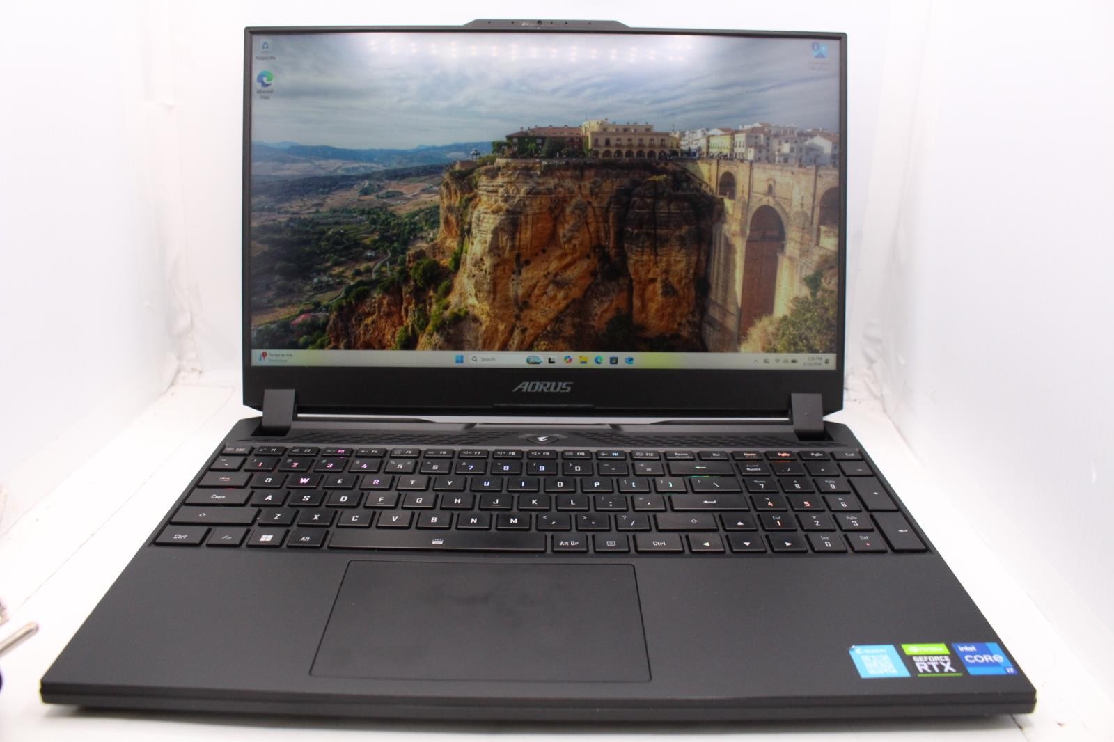 Gigabyte AORUS 15 XE5 Gaming Laptop i7-12700H 16GB 1TB RTX 3070 Ti