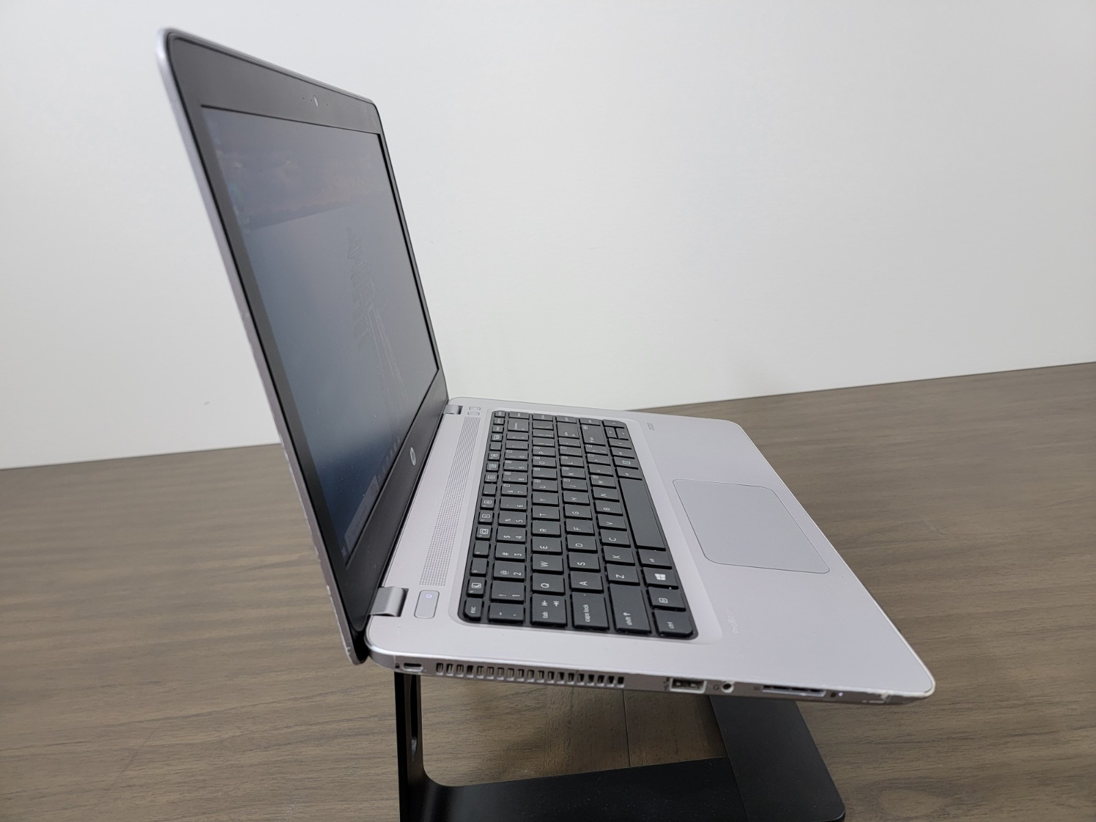 GOOD – HP ProBook 440 G4 Core i5-7200U @ 2.50 GHz 8 GB Ram 256GB SSD Win 10 Pro