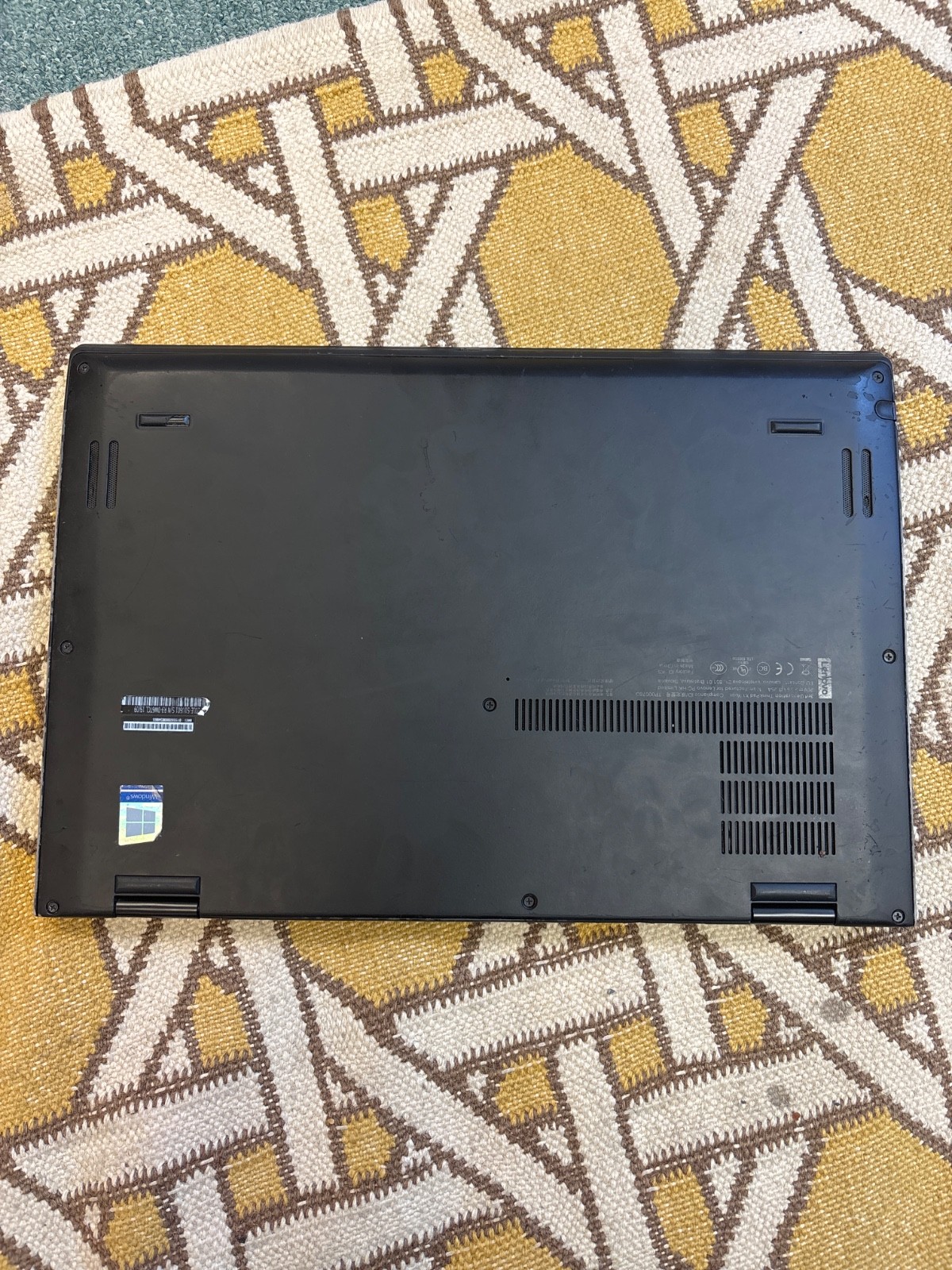 Lenovo ThinkPad X1 Yoga 3rd Gen 14in i5-8350U 8GB 500GB SSD FHD Touch Windows 11