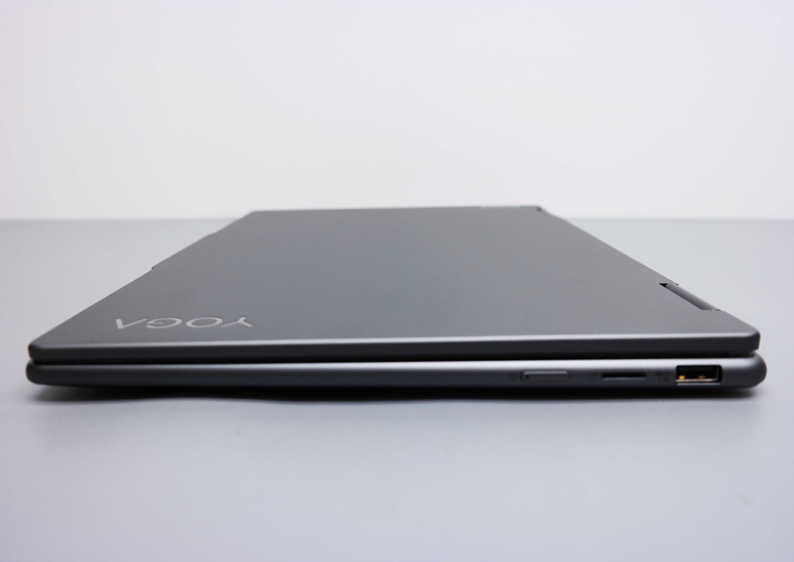 Lenovo Yoga 7 2-in-1 14″ Intel Core Ultra 5 125U 16GB RAM 512GB SSD Gray