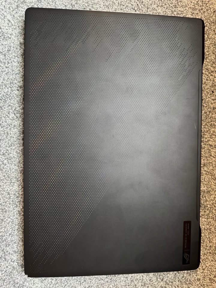 ASUS ROG Zephyrus M16 Gaming Laptop RTX 3050 Ti | i7-11800H | 16GB RAM 512GB SSD