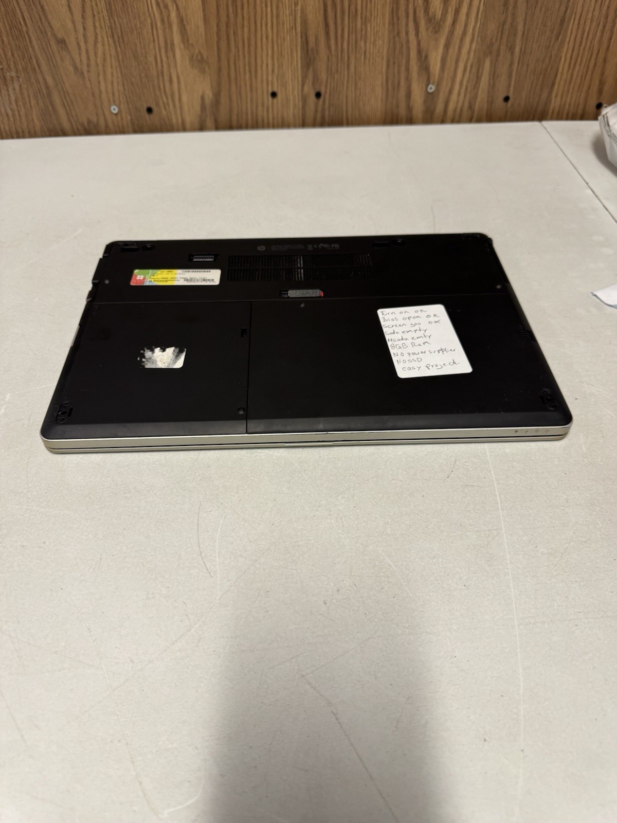 HP Laptop Core i7 8GB | BIOS OK | No HDD/SSD | No Charger | For Parts