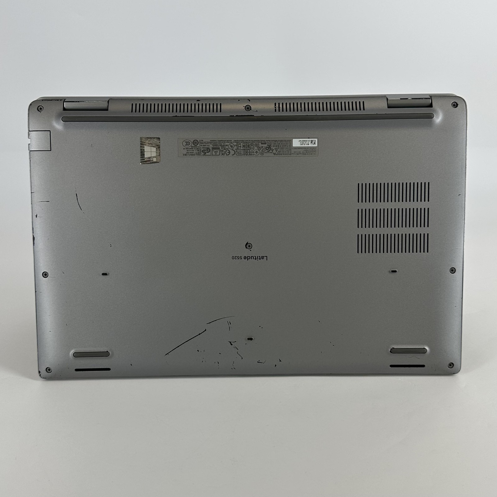 Dell Latitude 5520 15.6 Silver FHD i7-1185G7 3.00GHz 16GB 512GB SSD BAD BATTERY
