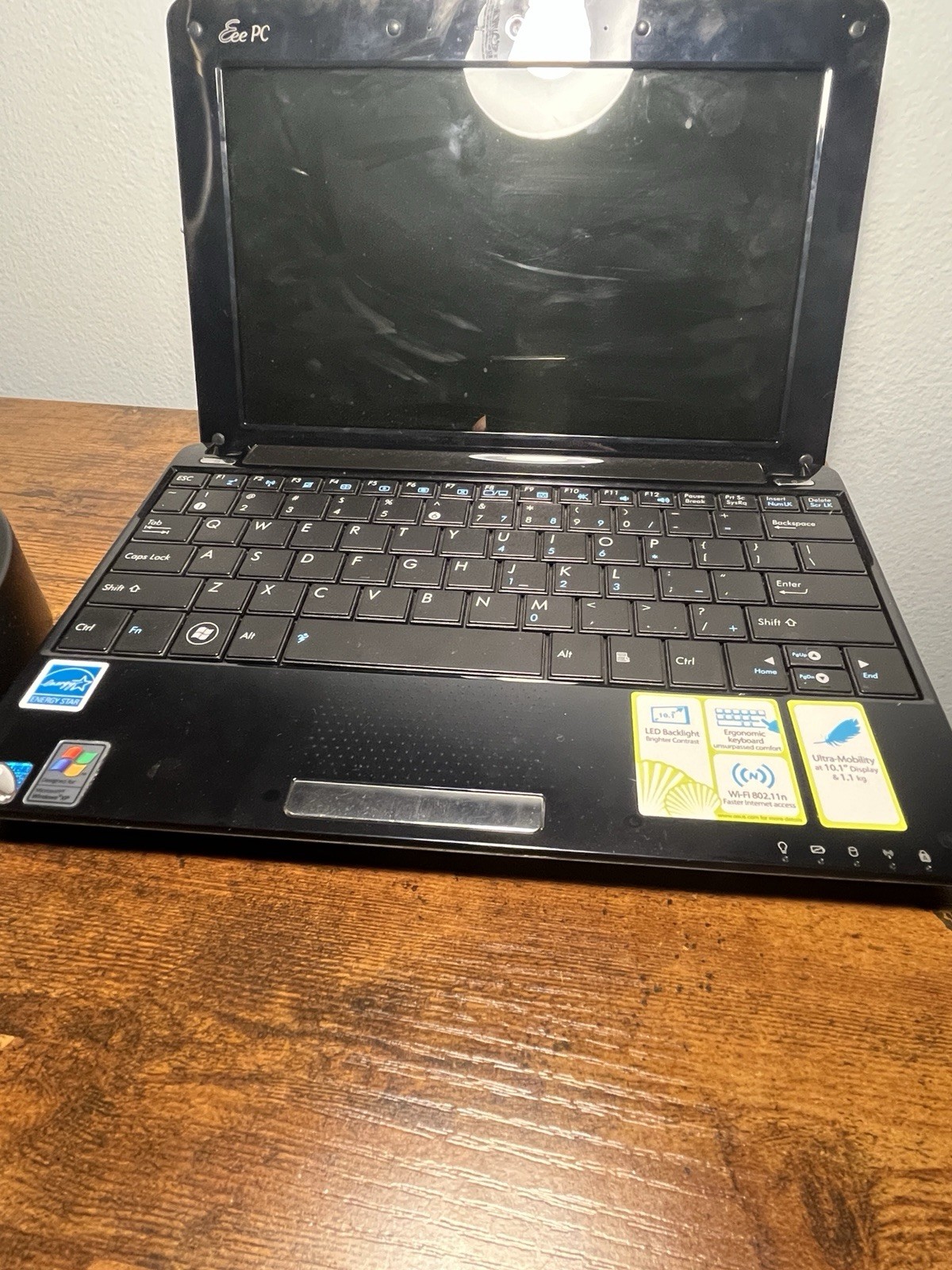 ASUS Eee PC Netbook – Intel Atom, Windows XP, 10.1 Display – Vintage Mini Laptop