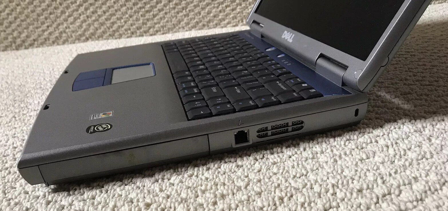 Dell Inspiron 1100 15in. Laptop Parts Only 512 msg of RAM no HD