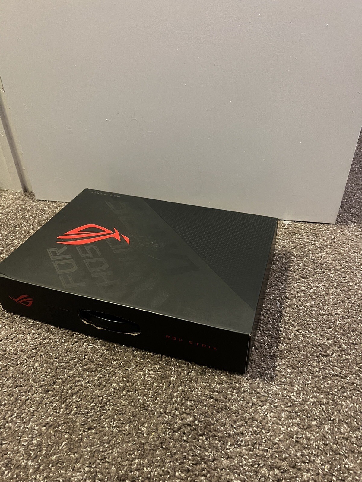 ASUS ROG Strix G15 G513QE-ES76 15.6″ 300Hz Full HD (AMD Ryzen 7 5800H, 16GB RAM,