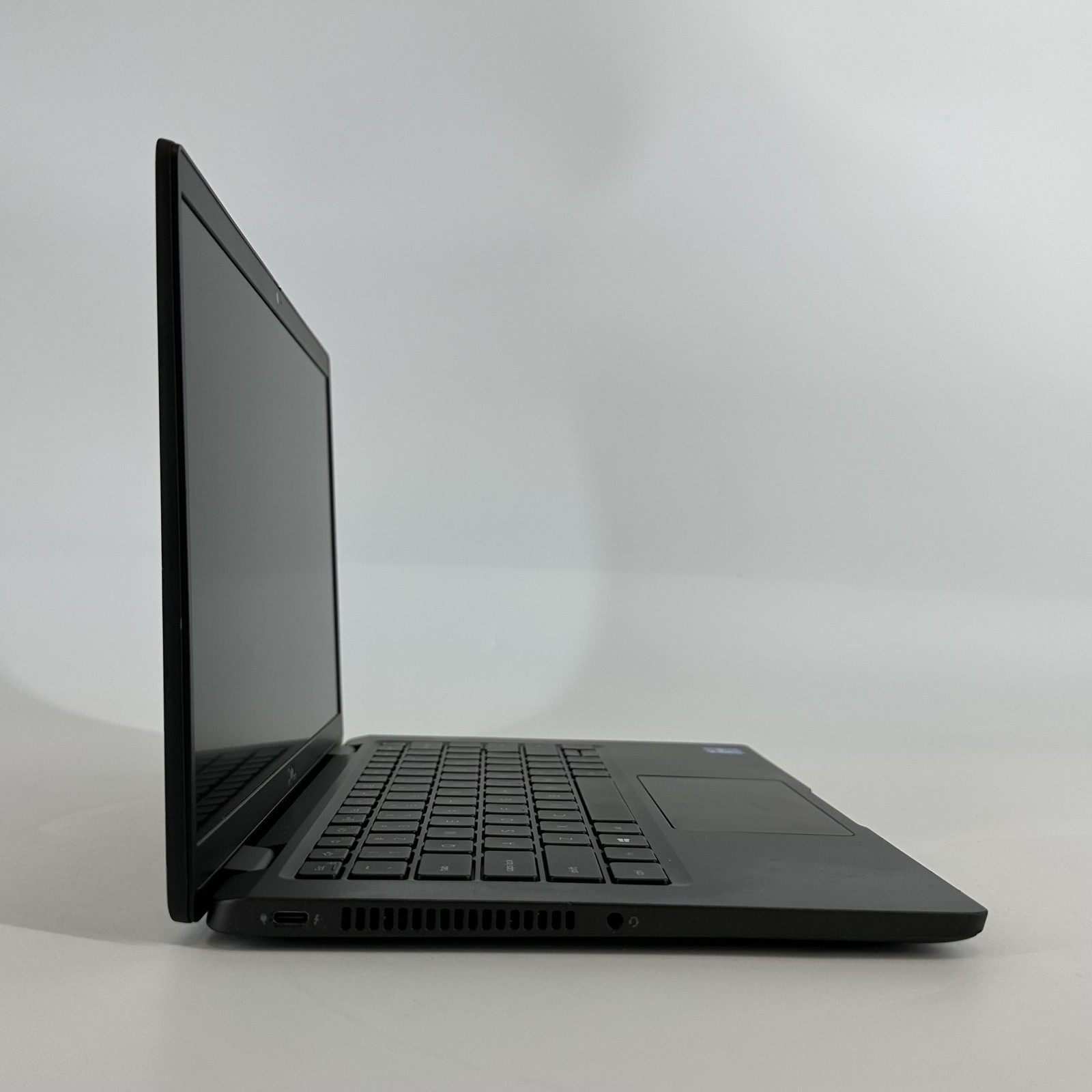 Dell Latitude 7320 13.3 Black FHD i5-1145G7 2.60GHz 8GB RAM 256GB SSD Good