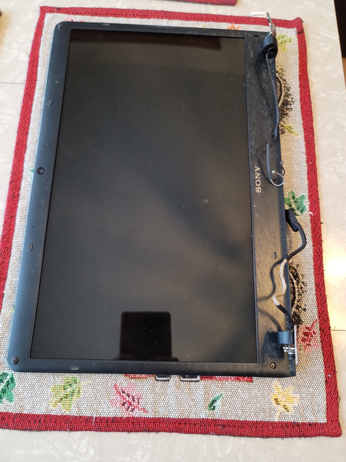 Sony vaio PCG-71913L, 15.6″, I3, SCREEN & WEB CAM ONLY *READ DESCRIPTION*