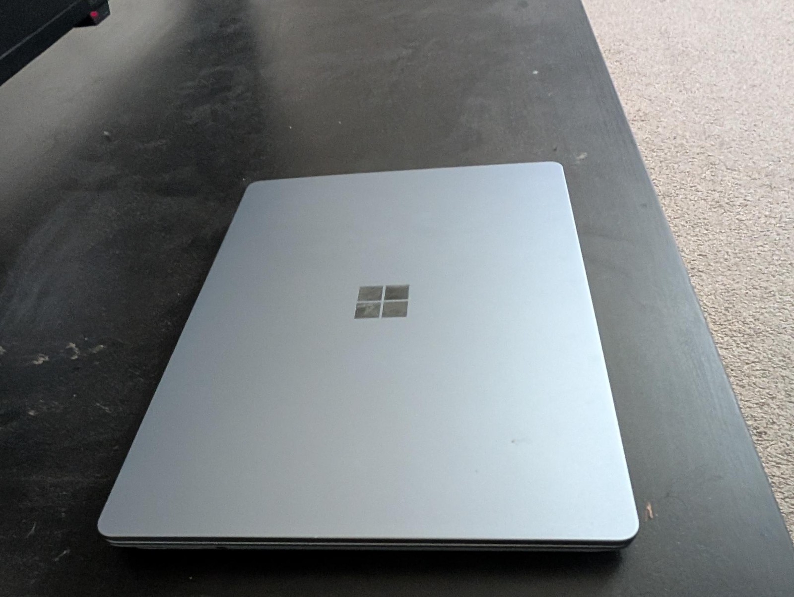 Microsoft Surface Laptop Go 12.4 inch (128GB, Intel Core i5 10th Gen., 3.60GHz)