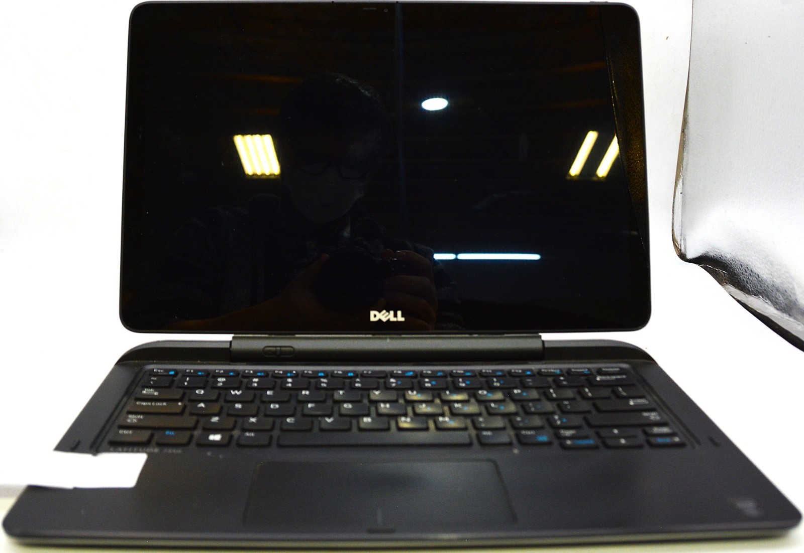 Dell Latitude 7350 2-in-1 8GB DDR3 NO OS/NO STORAGE/NO BOOT *PARTS/REPAIR/READ*