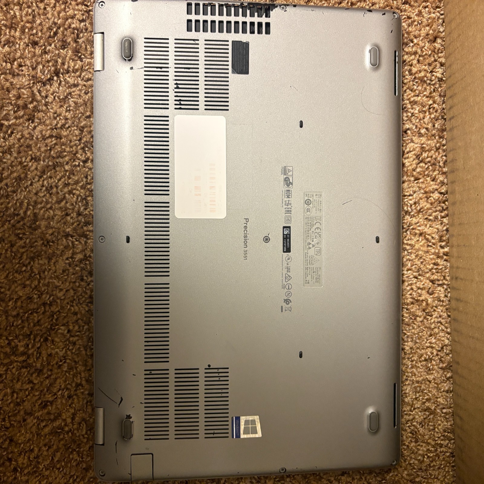 Dell Precision 3551 i7-10875H 2.3GHz 32GB 512GB Win 11Pro Quadro P620 GPU