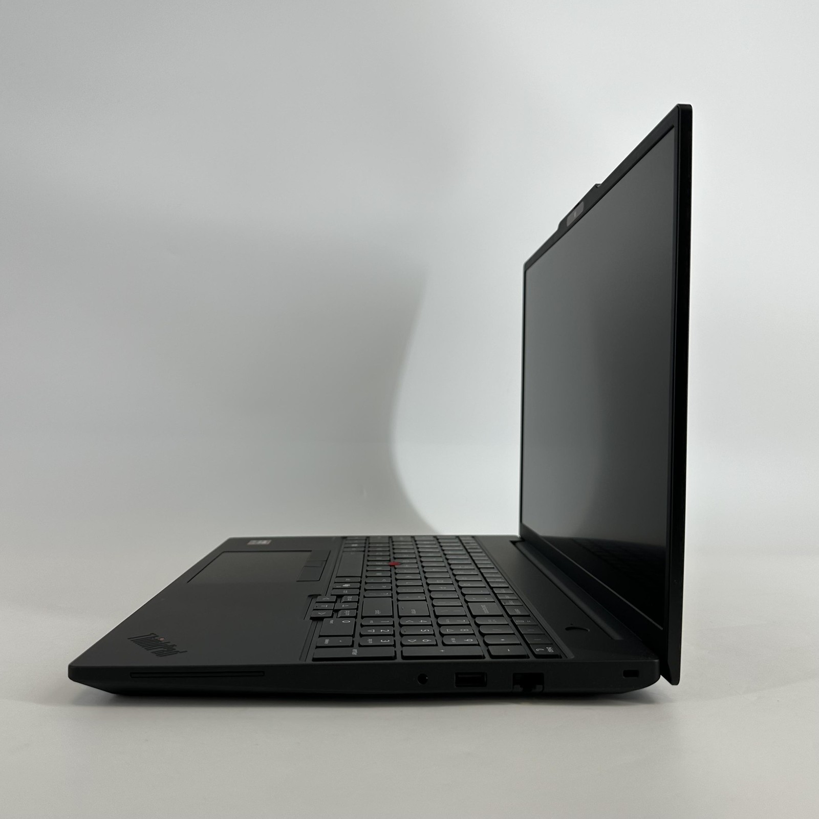 Lenovo ThinkPad T16 Gen 5 Black FHD+ TOUCH 3.3GHz Ryzen 7 PRO 250 16GB 512GB SSD