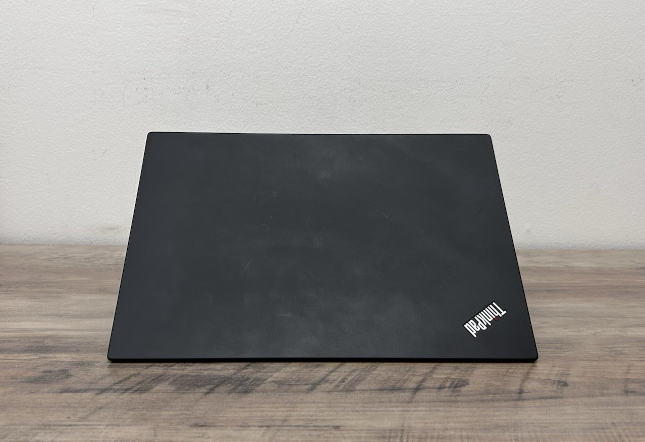 Lenovo ThinkPad T14 Gen 2 | 20W1S39Q00 14″ i5-1145G7 3.0GHz 16GB Ram 256GB SSD